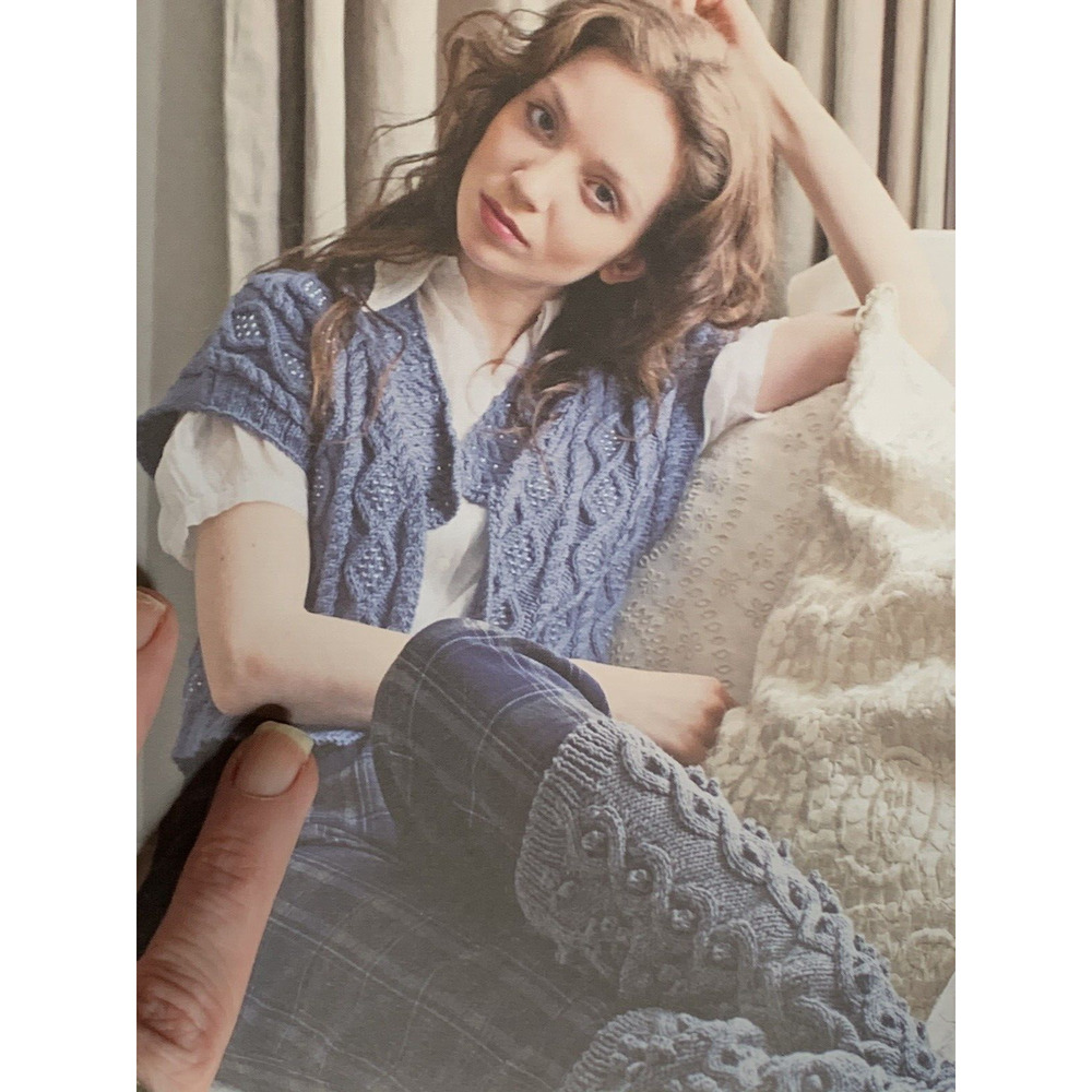 Aran Knits: 23 Contemporary Designs Classic Cable Patterns Storey knit noro book - Picture 7 of 7
